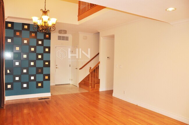 Building Photo - 44825 Lynx Dr