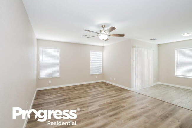 Building Photo - 4924 Goldeneye Way