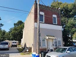 Building - 1704 Foulkrod Street