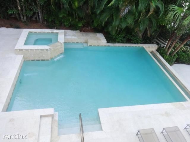 Building Photo - 5 br, 5.5 bath House - 10 Ocean Harbour Cir