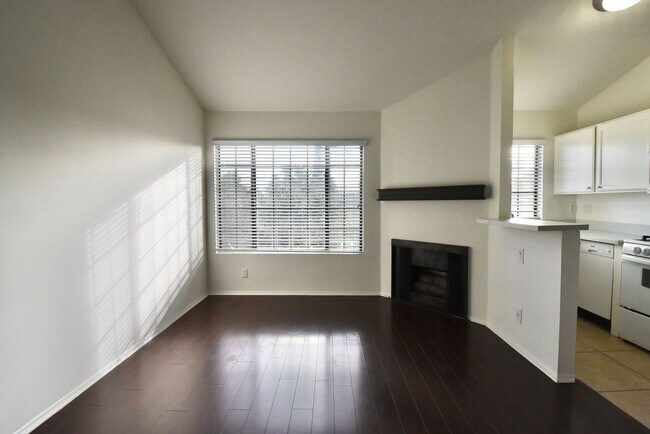 Foto del edificio - 5744 Colfax Ave