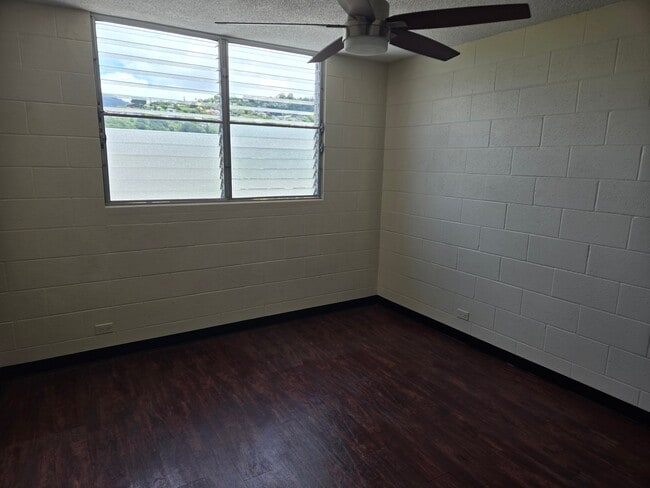 Building Photo - 275 Auwaiolimu St