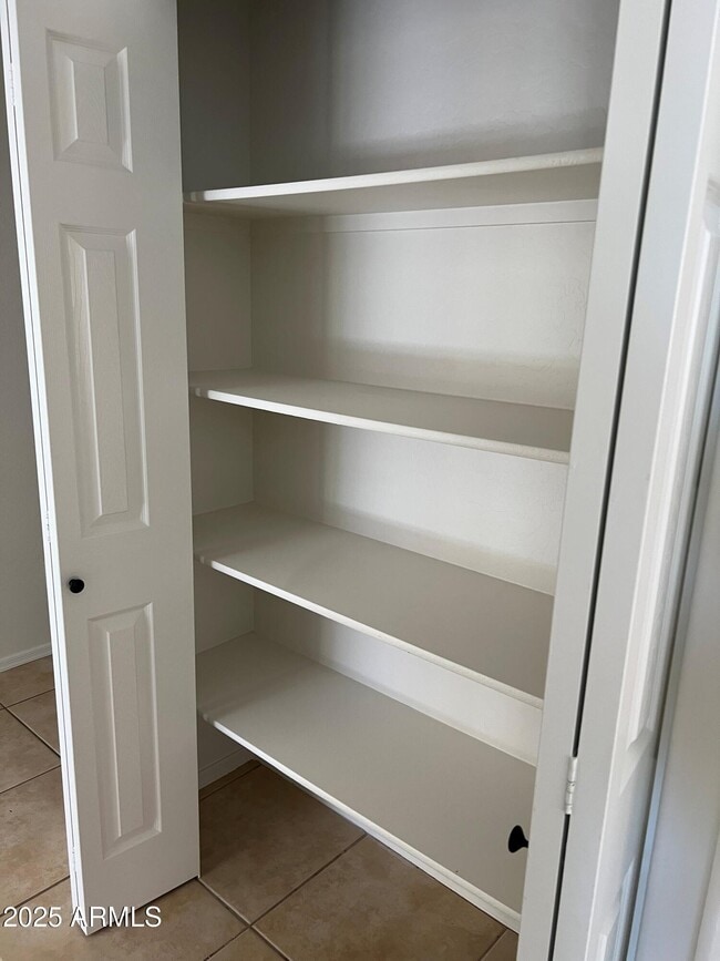 Building Photo - 6941 E Snowdon St