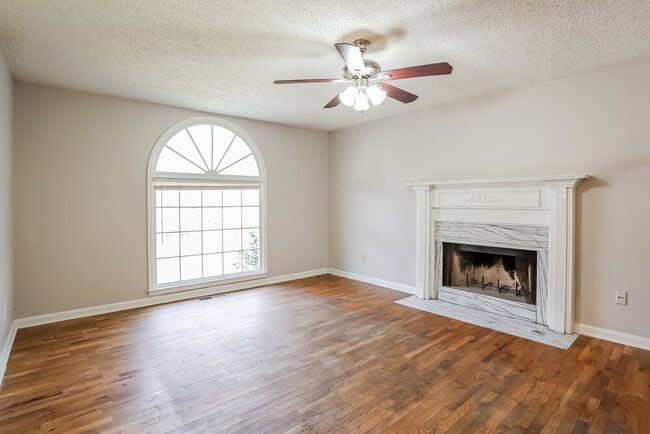 Building Photo - 550 Austin Bridge Rd