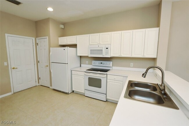 Building Photo - 1172 Oxford Ln