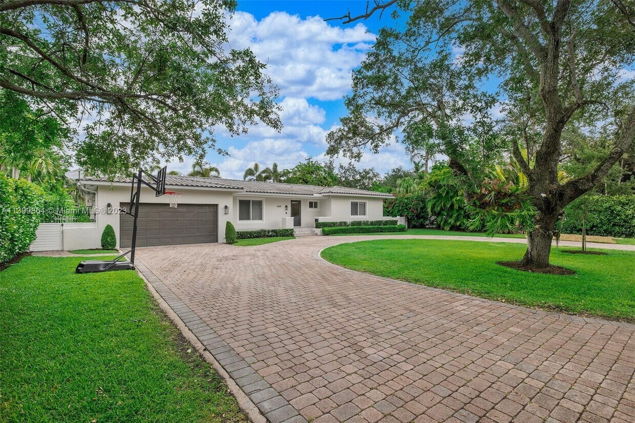 4841 Biltmore Dr, Coral Gables, FL 33146 House for Rent in Coral