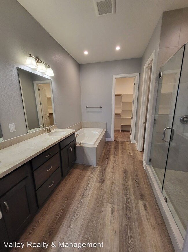Foto del edificio - 3 br, 3 bath House - 4113 Siena Dr.