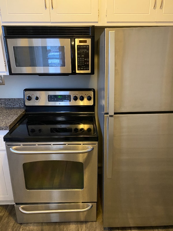 Building Photo - 4222 Broadway