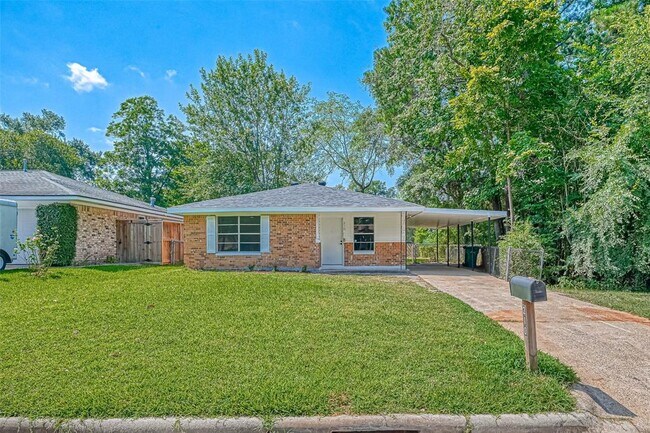 Building Photo - 210 Pine Hill Dr