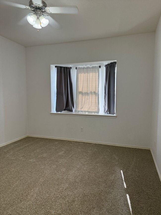 Foto del edificio - 2802 Pasadena Ln