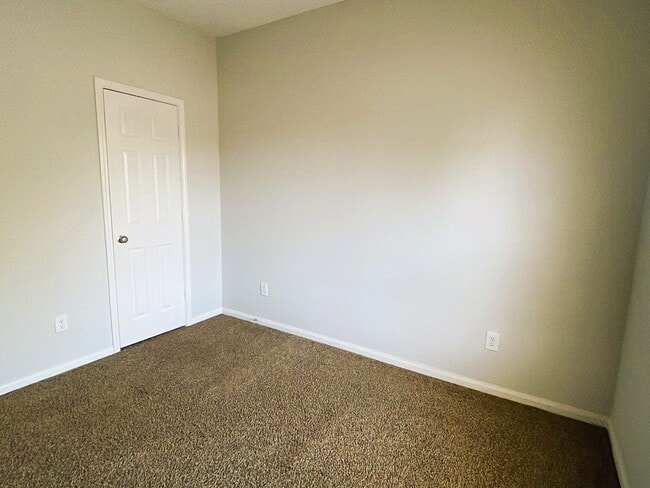 Building Photo - 8153 Homewood Ln