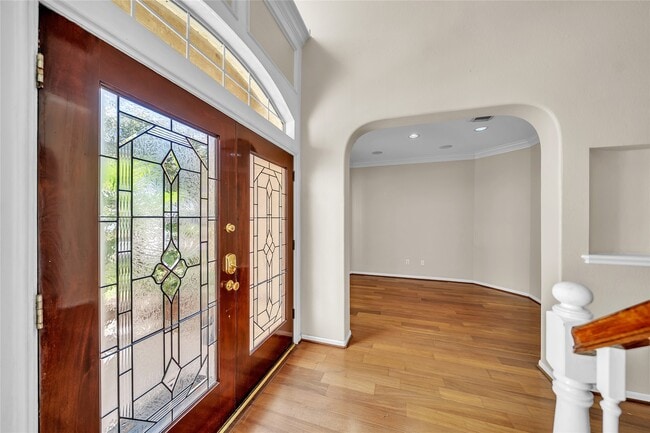 Building Photo - 1423 Meadow Lakes Dr