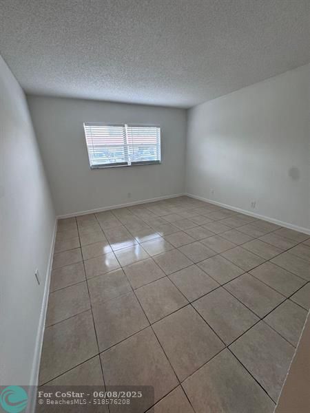 Foto del edificio - 10551 NW 45th St