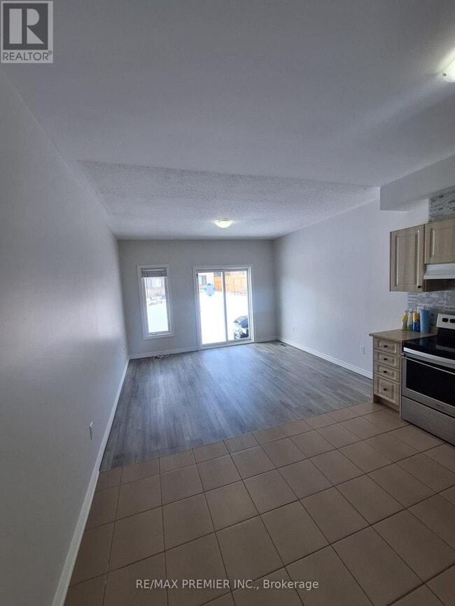 Building Photo - 177 Isabella Dr