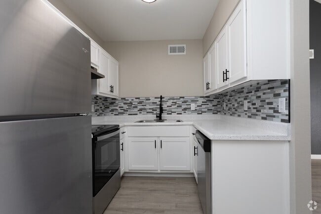 Interior Photo - Metro Tucson Apartments