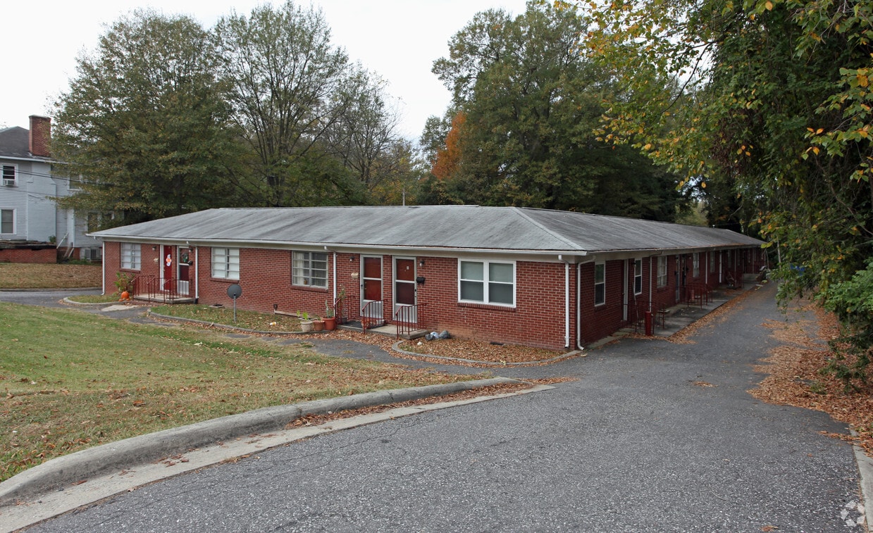 Primary Photo - 411 S Marietta St