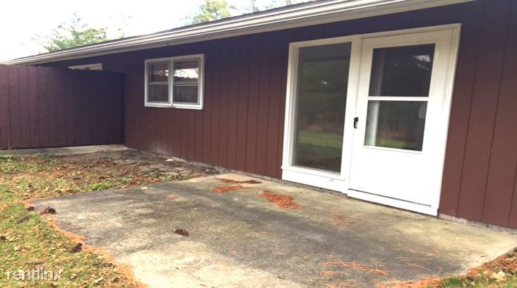 Foto principal - 665 Coddington Rd