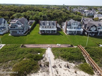 Building Photo - 609 Ocean Ave