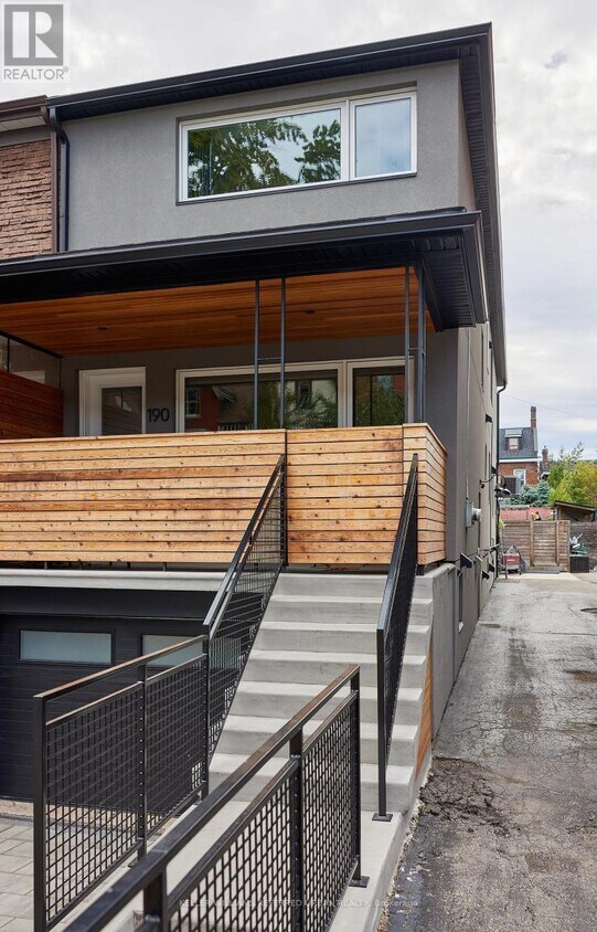 Photo principale - 190 St Clarens Ave