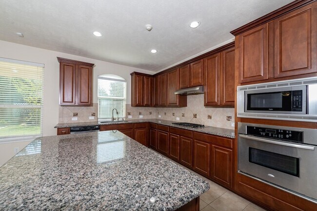 Foto del edificio - 6402 Addlestone Ridge Ln