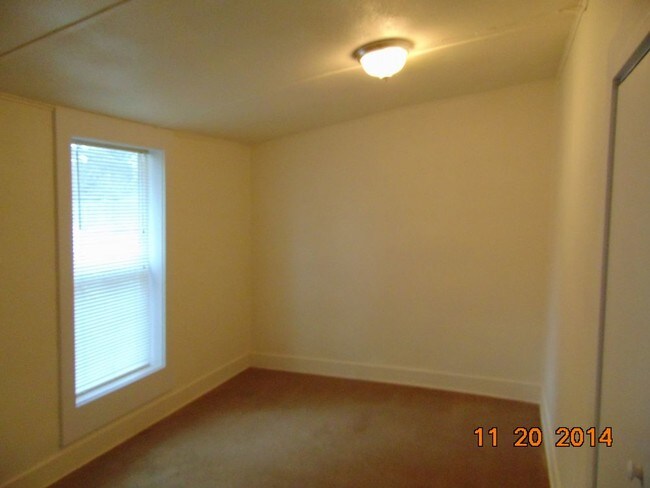 Foto del edificio - 1140 W 8th St