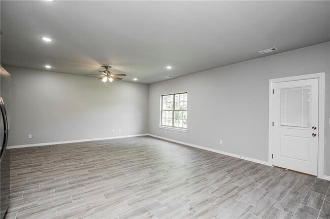 Building Photo - ***1903-B Azlin Place***