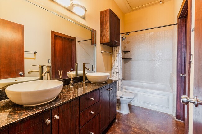 Foto del edificio - 2205 McKinney St