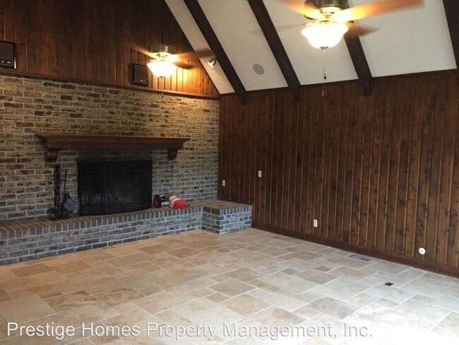 Building Photo - 4 br, 4 bath House - 307 Willow Drive