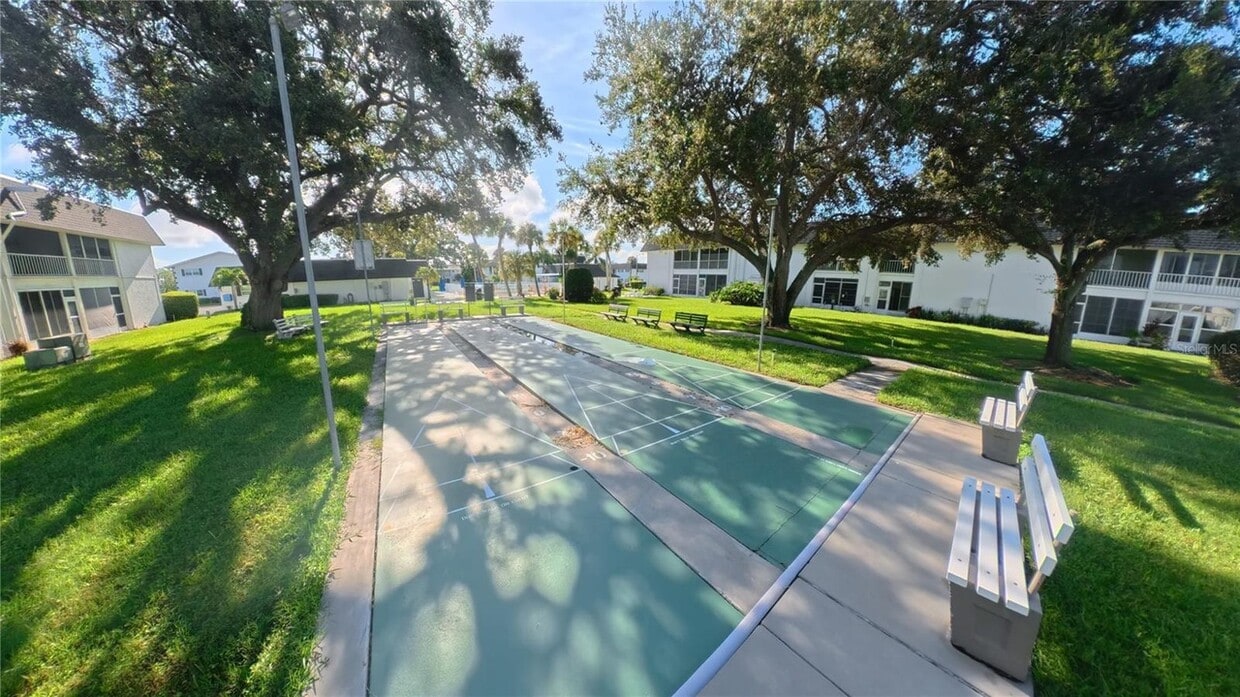 Foto del edificio - 4505 3rd St Cir W