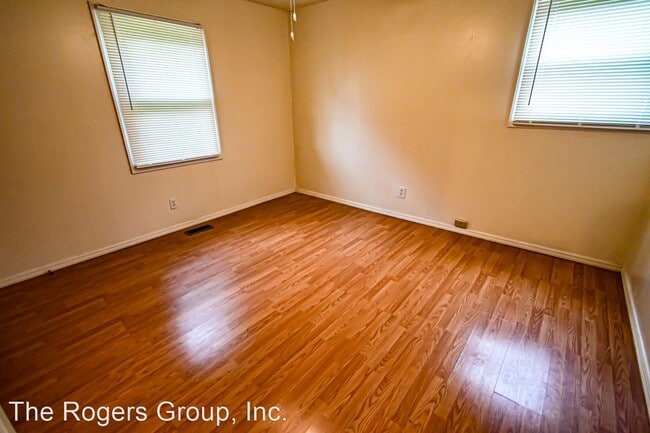 Building Photo - 3 br, 1 bath House - 827 Taylor Street