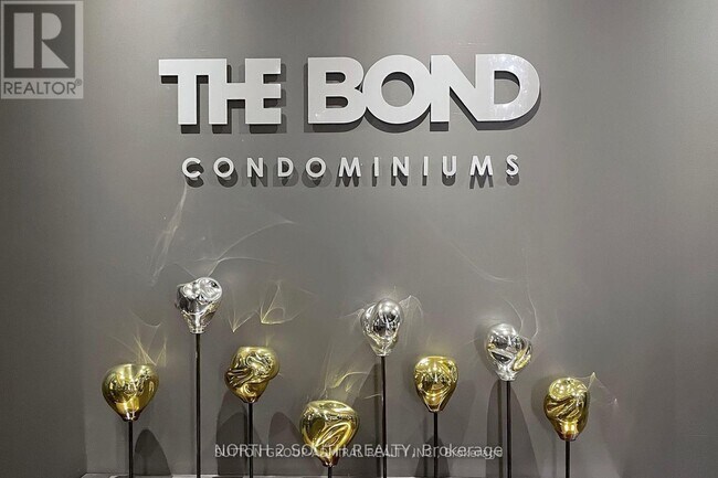 Photo du bâtiment - 290 Adelaide St W