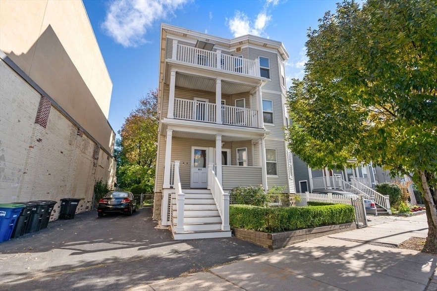 Photo - 811 Somerville Avenue Unit 2