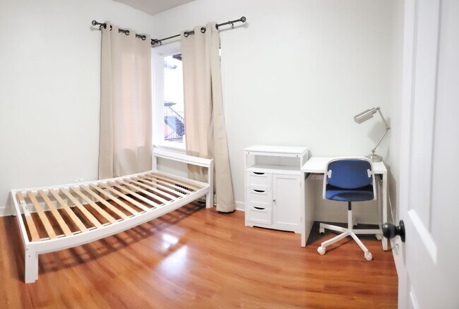 Photo du bâtiment - 1701 Nanaimo St