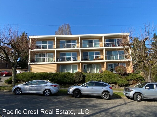 Building Photo - 201 30th Ave S