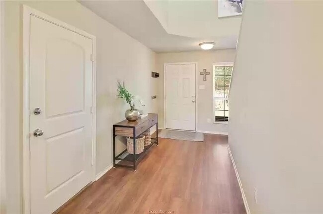 Foto del edificio - AVAILABLE AUGUST 2026 - Beautiful 3/2.5 Home in South College Station!