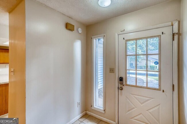 Building Photo - 1082 Cherokee Heights