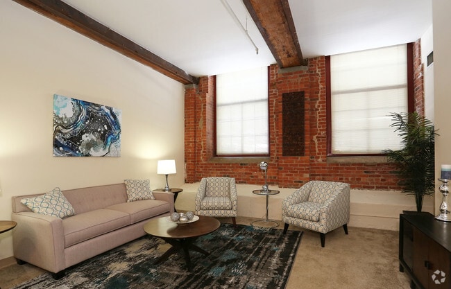 Living Room - Bigelow Commons