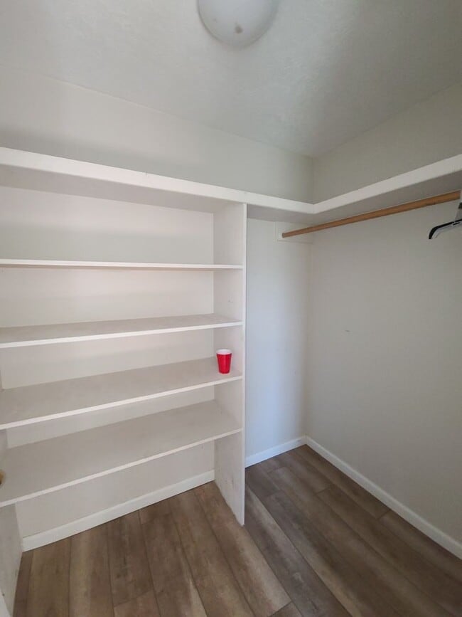Building Photo - Cute 2/2 Apartment in Moss Bluff!