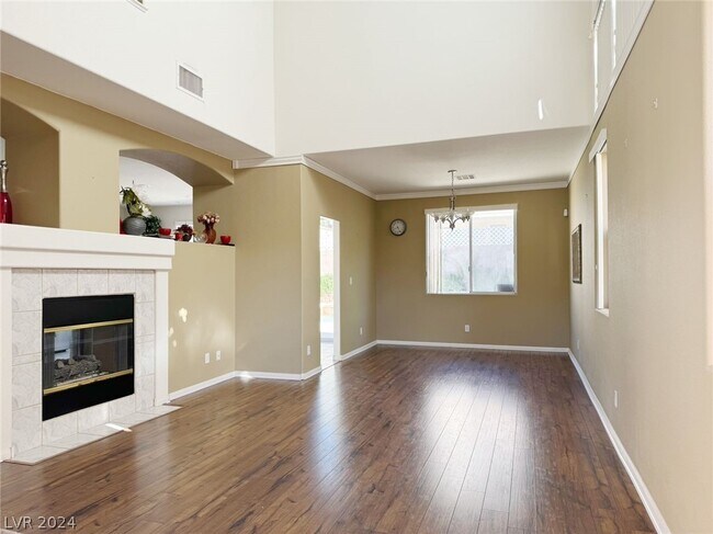 Building Photo - 9582 W Cherokee Ave