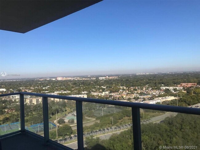 Building Photo - 16385 Biscayne Blvd