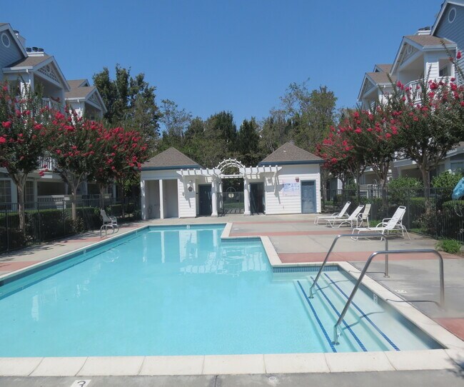 Foto del edificio - 604 Arcadia Ter