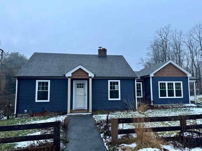 Building Photo - 102 Wigsten Rd