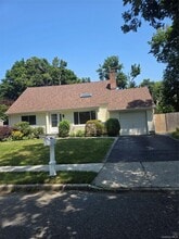 Building Photo - 9 Madsen Ln