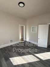 Building Photo - 209 Fulton St