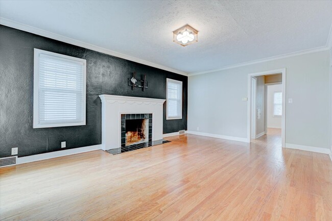Living Room - 6327 Poppleton Ave