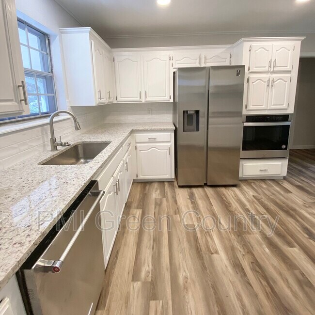 Foto del edificio - 929 N Juniper St
