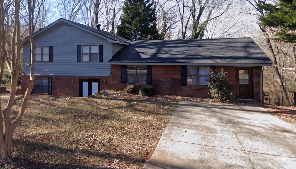 Photo - 1120 Sweetwater Circle