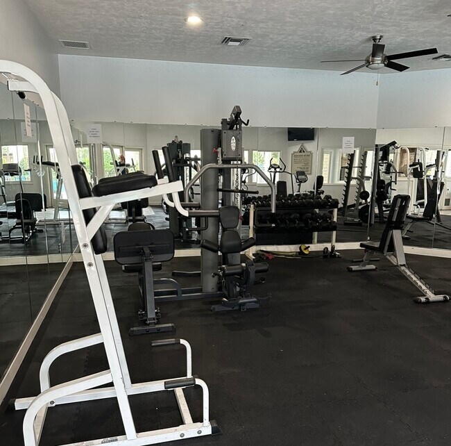 Foto del edificio - 4700 SW Archer Rd