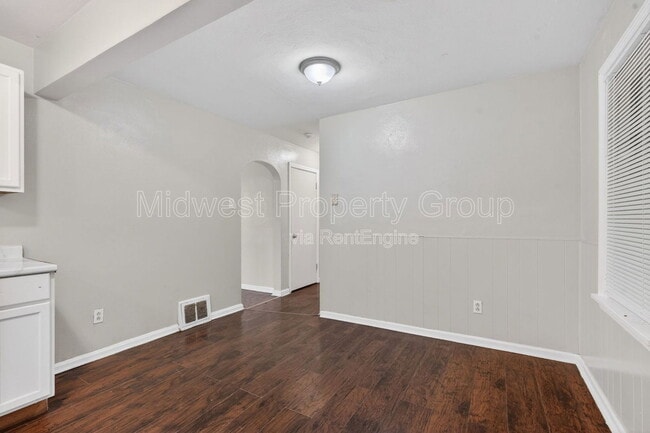 Foto del edificio - 224 S Harvey Ave