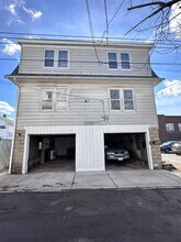 Building Photo - 120 E Green St